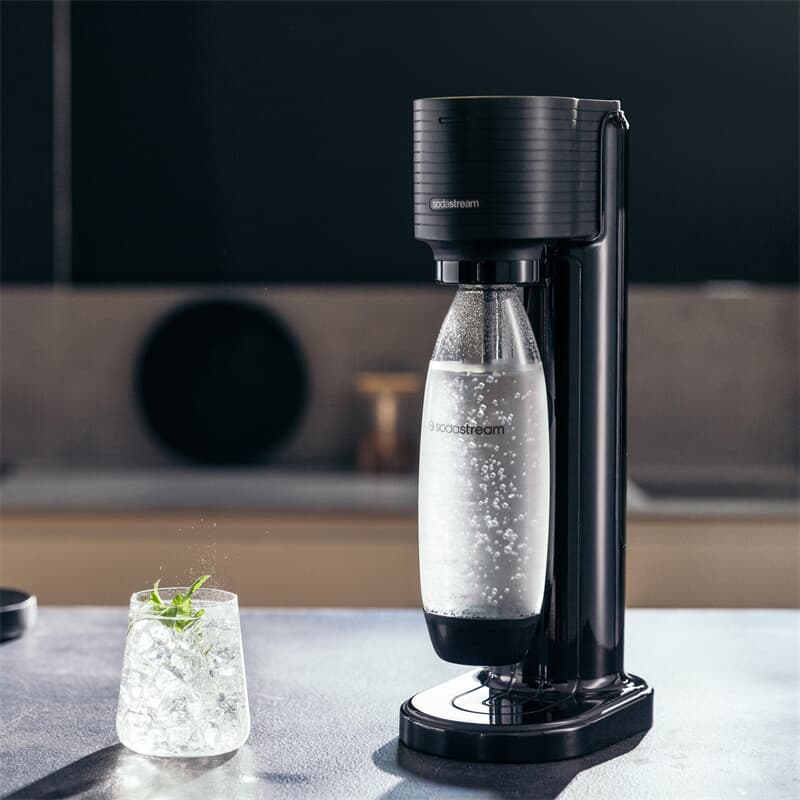 SodaStream Gaia Wassersprudler schwarz Vorteilspack 3x PET-Flaschen+Zylinder mit